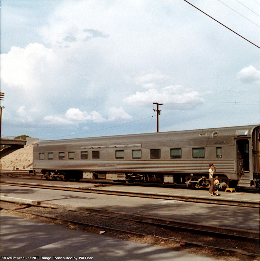 Santa Fe 10-6 Sleeper "Pine Dawn"